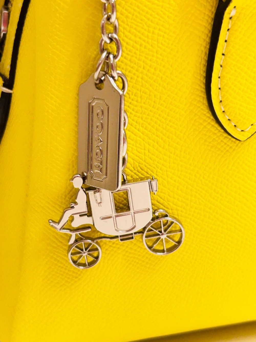 RARE Coach Y2K 1941 Horse and Carriage Keychain/ Bag Charm - Picture 15 of 15
